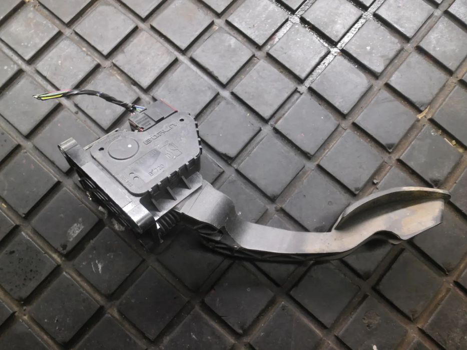 FIAT GRANDE PUNTO POTENCJOMETR PEDAŁ GAZU 55702020 POSIADAM 2 SZT