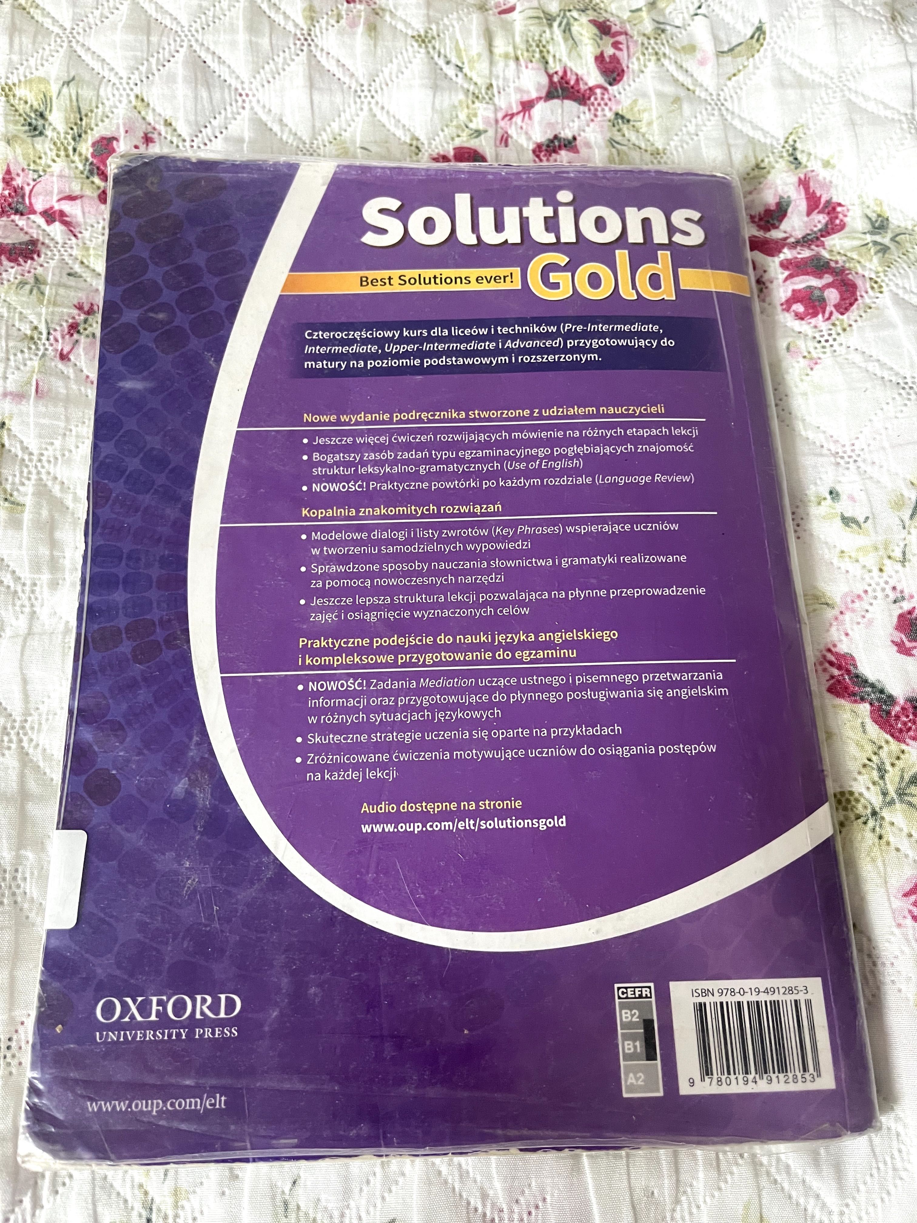 Solutions Gold Intermediate Student's Book