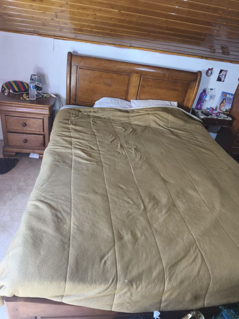 Cama cerejeira   .
