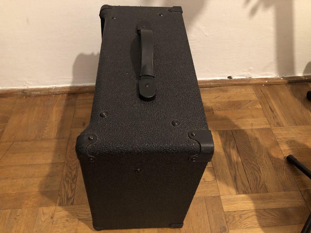 Wzmacniacz Behringer VT30FX