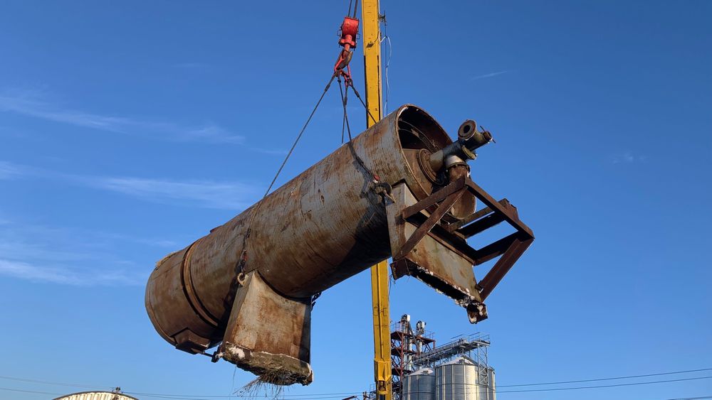 Продається барабанна зерносушка СЗСБ-8. Комплектна. Демонтована.