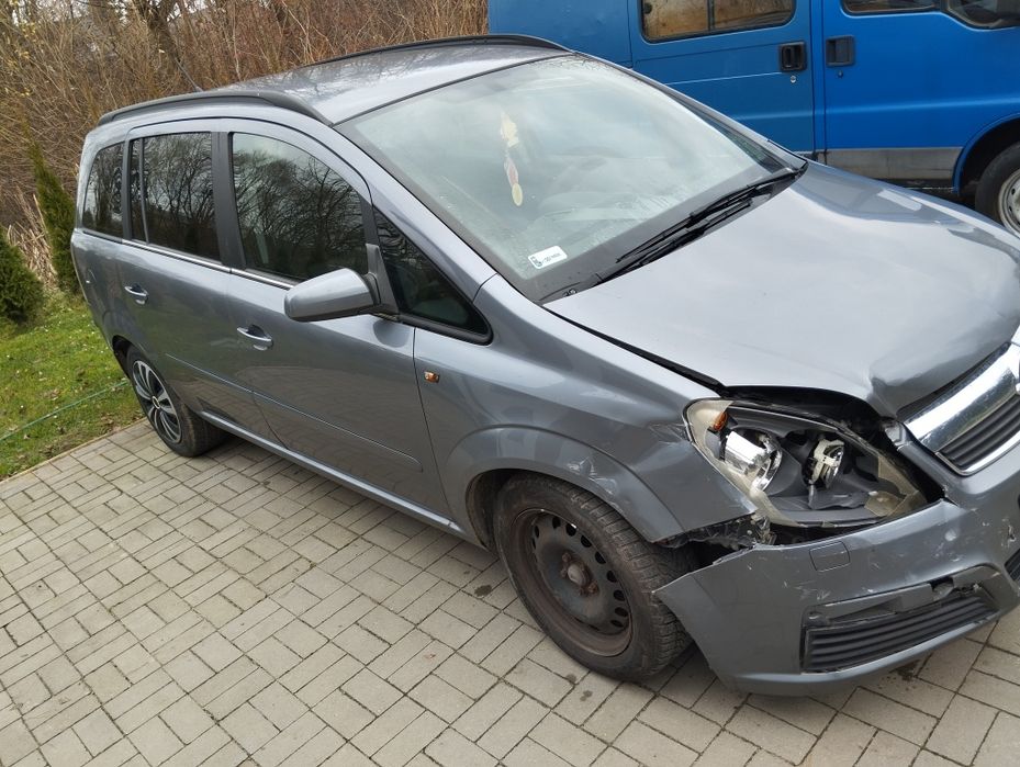 Opel Zafira b 1.8 16 v