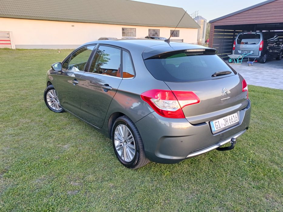 Citroen C4_2011r_130tys przebiegu_1.4 benzyna_KLIMATRONIK_alufelgi