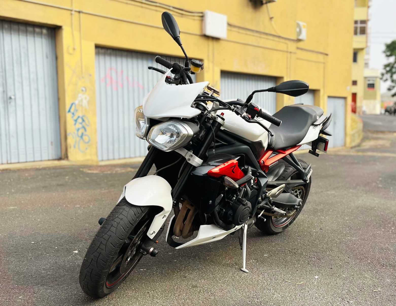 Triumph Street Triple 675 R