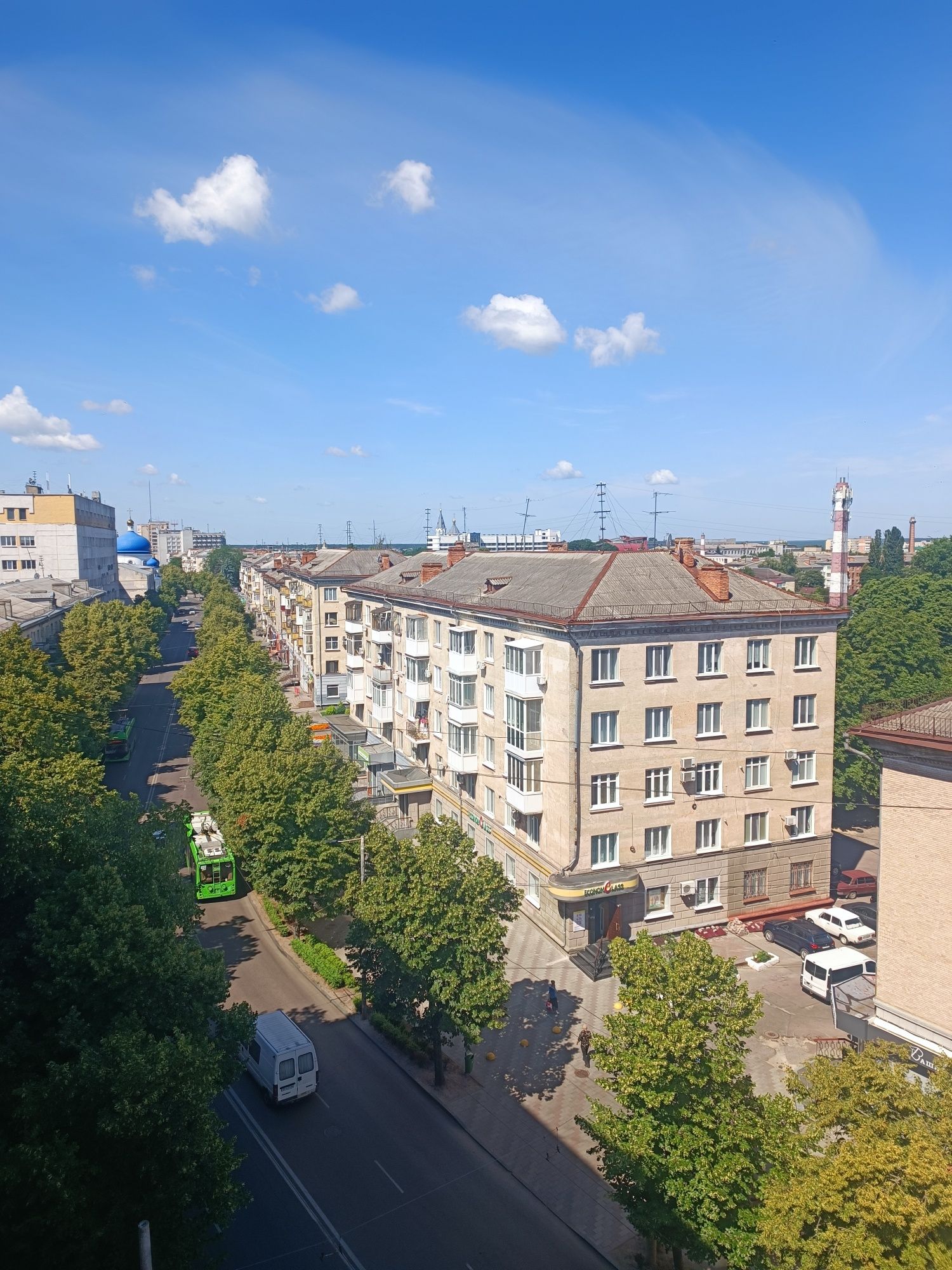 продаж приміщення в новобудові офіс.