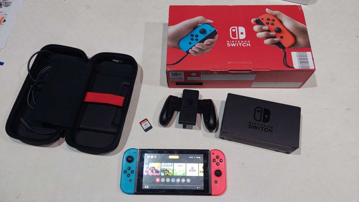 Nintendo Switch semi-nova com fifa24