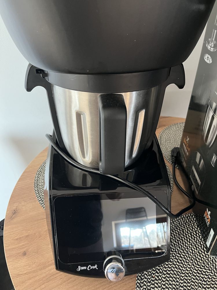 Sam Cook   Masterchew Line Exsecutive  robot kuchenny