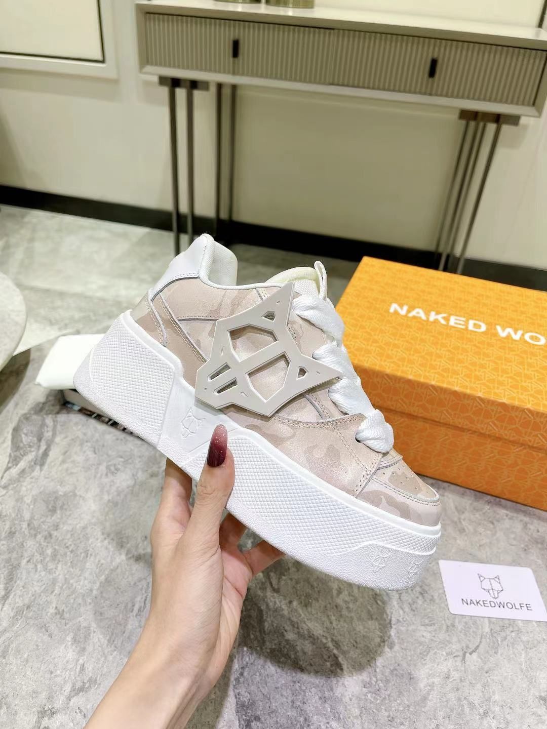 Lux sneakersy damskie premium Naked Wolfe