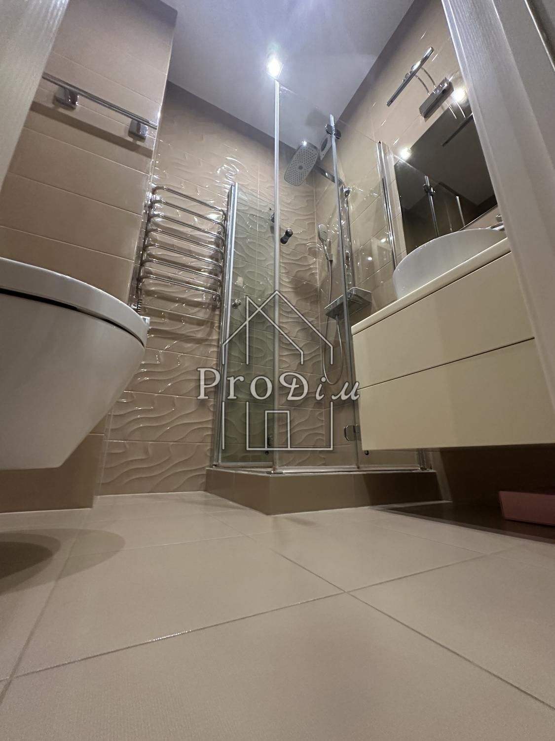 Без %. Продаж Квартира Метро Печерськ. ЖК Панорама, Коновальця 44А.