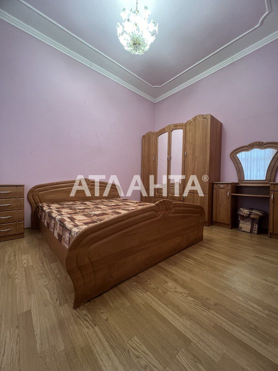 3 кім, 2 поверх, Центр,  вул. Шептицького