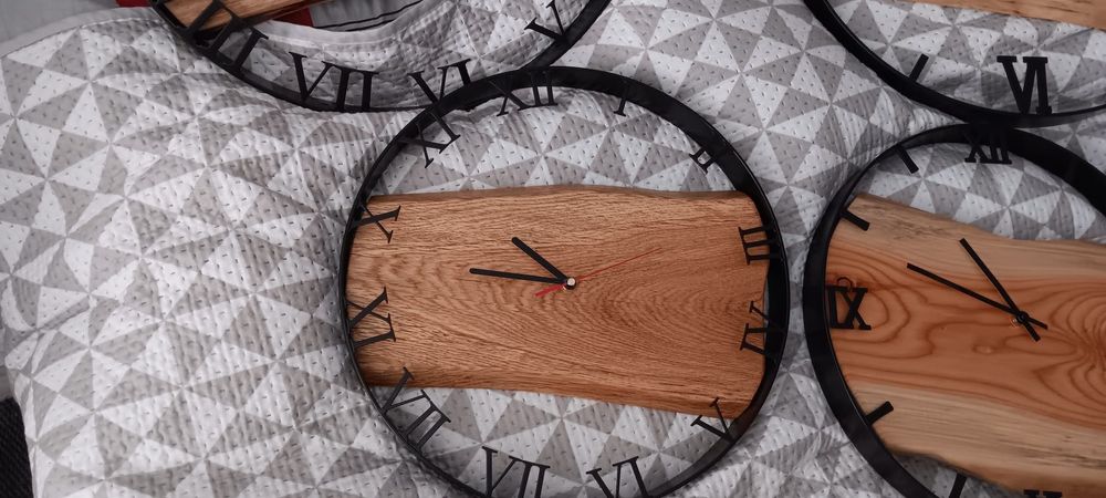 Drewniany Zegar Ścienny 60 cm – ręcznie robiony, personalizowany