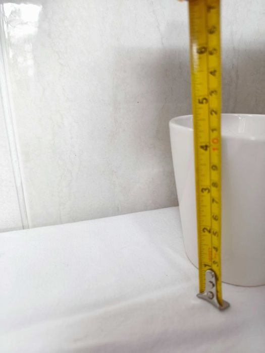 Vaso branco em cerâmica