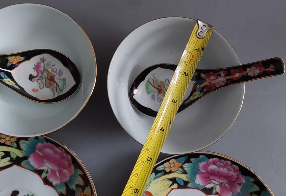 Miseczki chiński z łyżeczkami.2 szt.