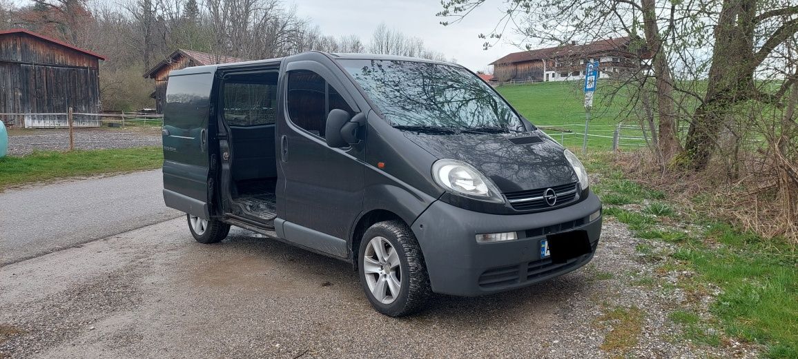 Продам Opel Vivaro 1.9 2005р