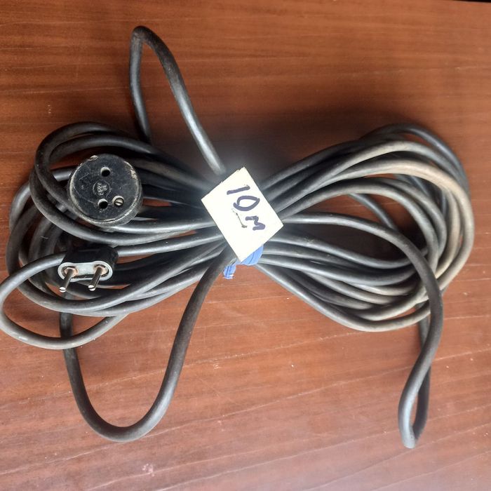 Бра настенное. Провода с вилкой, удлинители военные