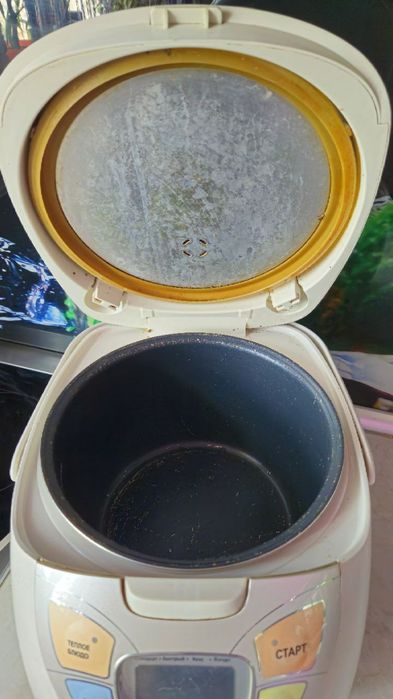 Фактически новая Мультиварка Liberton LMC 05-02
Всі у кого є хороша му