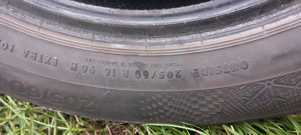 Opony zimowe Continental 205/60 R 16  7mm