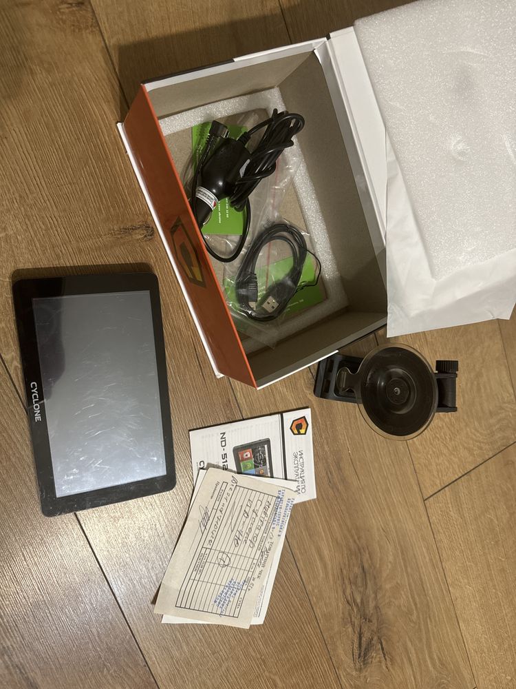 GPS навигатор Cyclone ND 710
