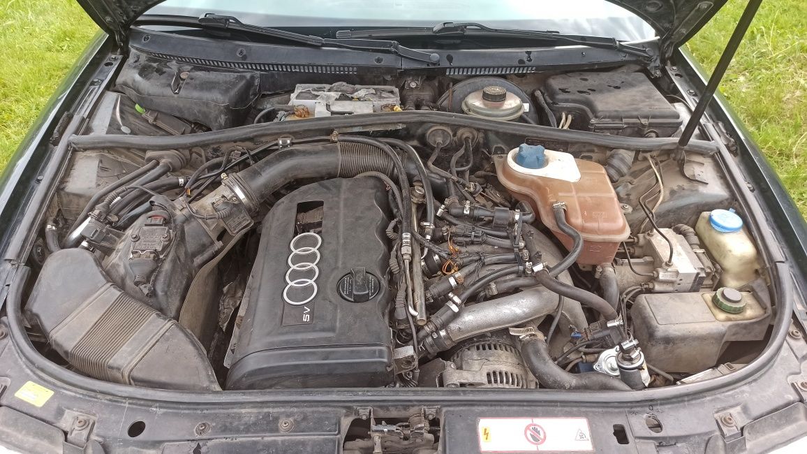Audi a4b5 1995р. механіка 1.8 ADR пропан