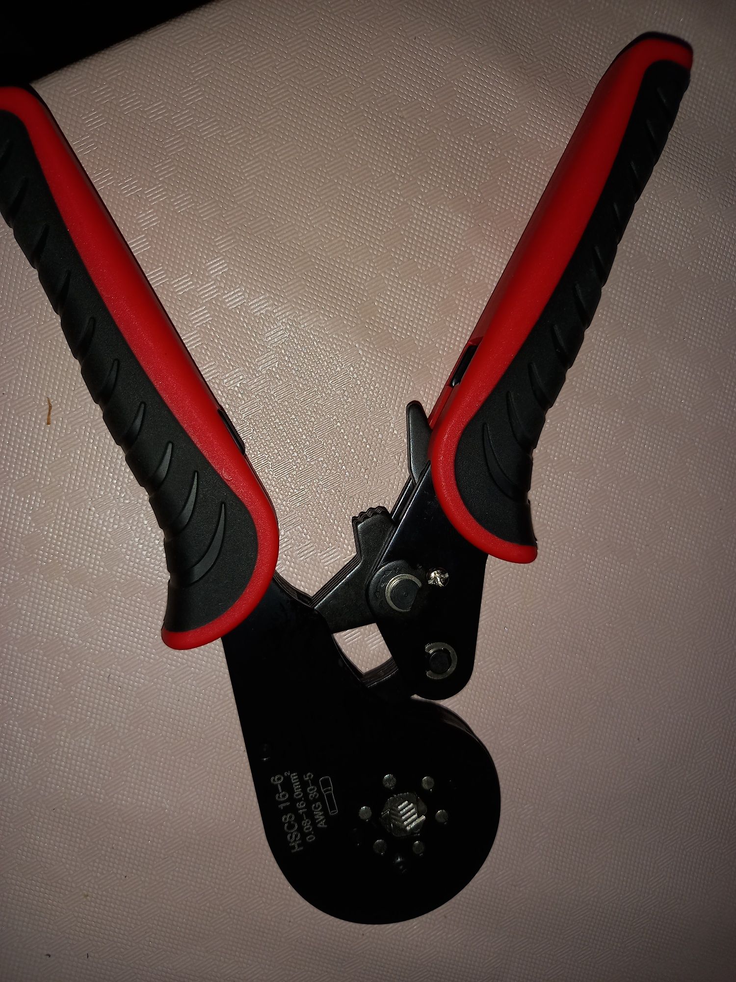 Alicate cravar ponteiras max 16mm2