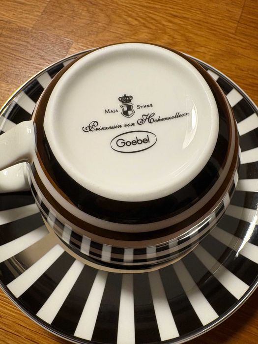 Goebel filiżanka 250 ml Nowa