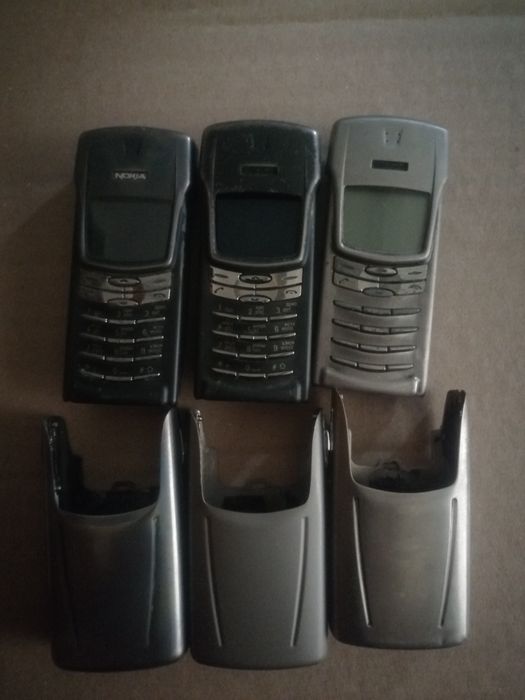 Продам Nokia 8800 ;, 8910 на запчастини