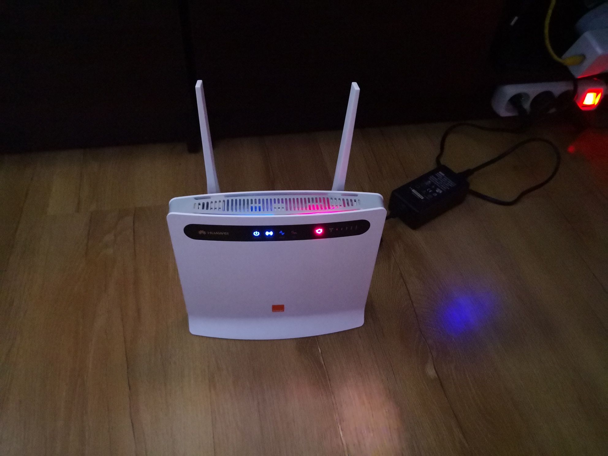 Huawei B593-22, modem LTE Orange, router sieciowy WiFi AP 2.4GHz