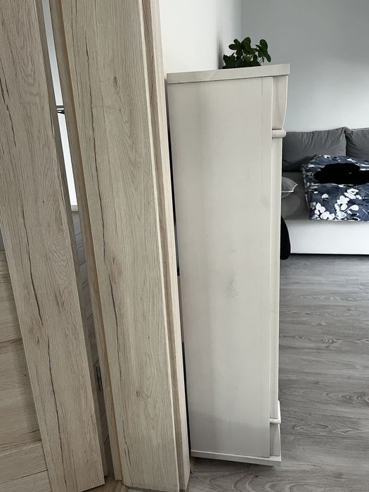 Regał / półki na książki