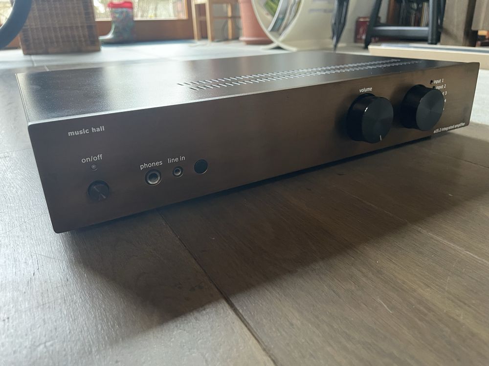 Music Hall a15.2 wzmacniacz hi-fi full analog