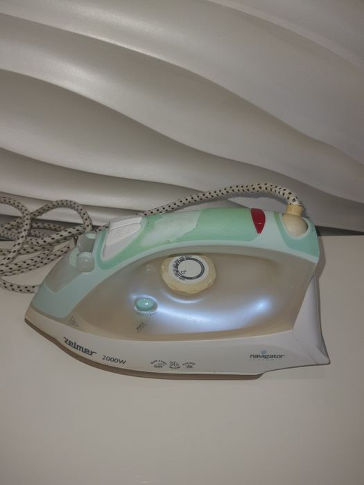 Утюг Zelmer 2000W