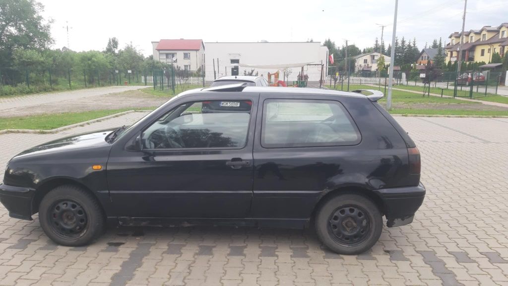 Golf 3 1.9 TDI 1998 r . Dobre auto Warszawa tanio !