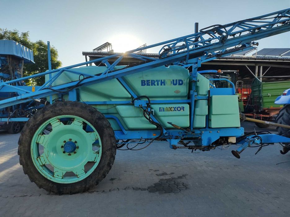 Opryskiwacz berthoud maxxor 4000