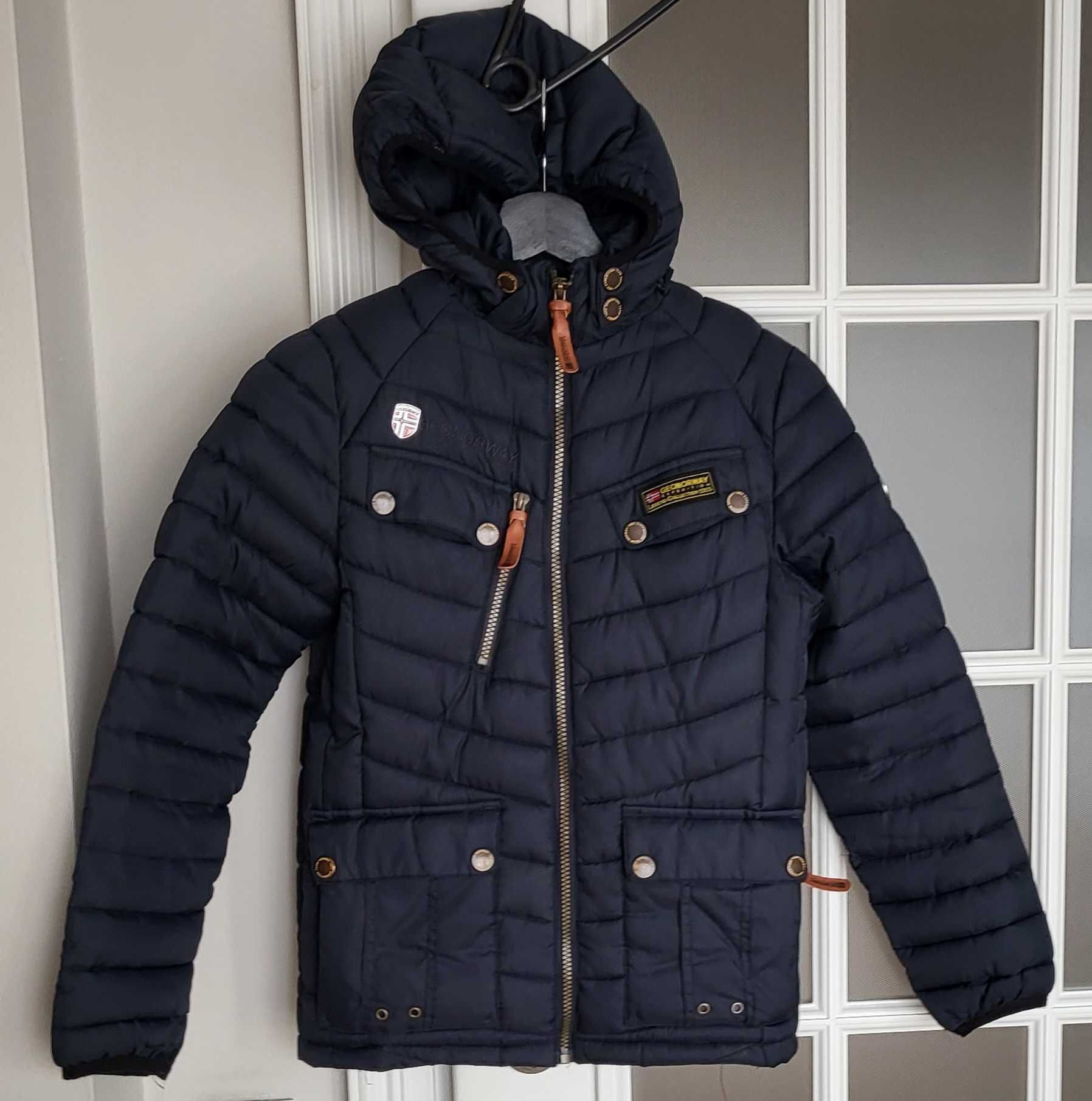 Geographical Norway kurtka dla chłopca, 10 lat, ciemno niebieska.