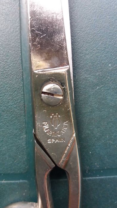Tesoura de Costura Filarmonica