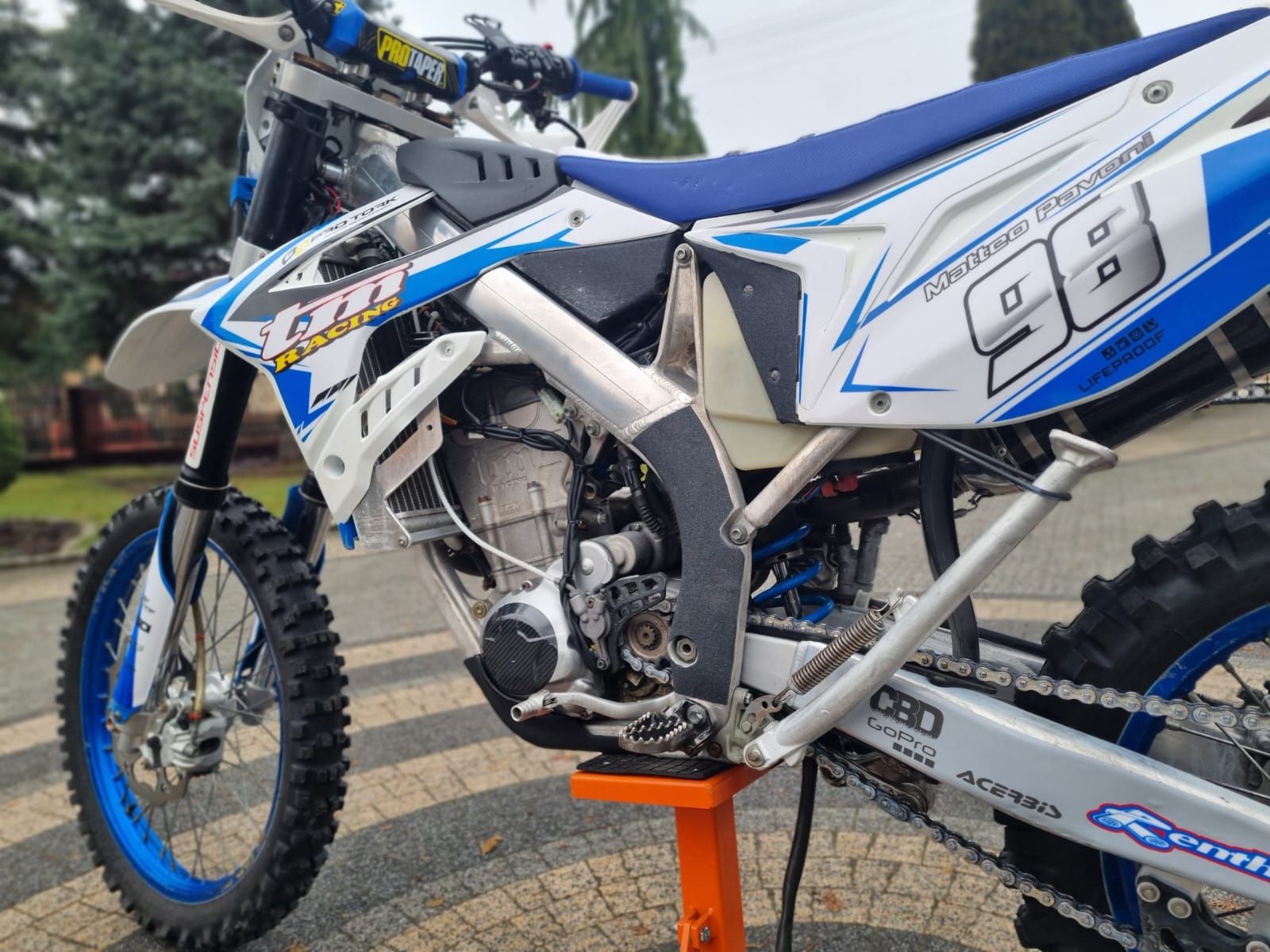 TM EN 250fi 2016r #98 Matteo Pavoni zamiana (nie sx sxf yz yzf kx kxf)