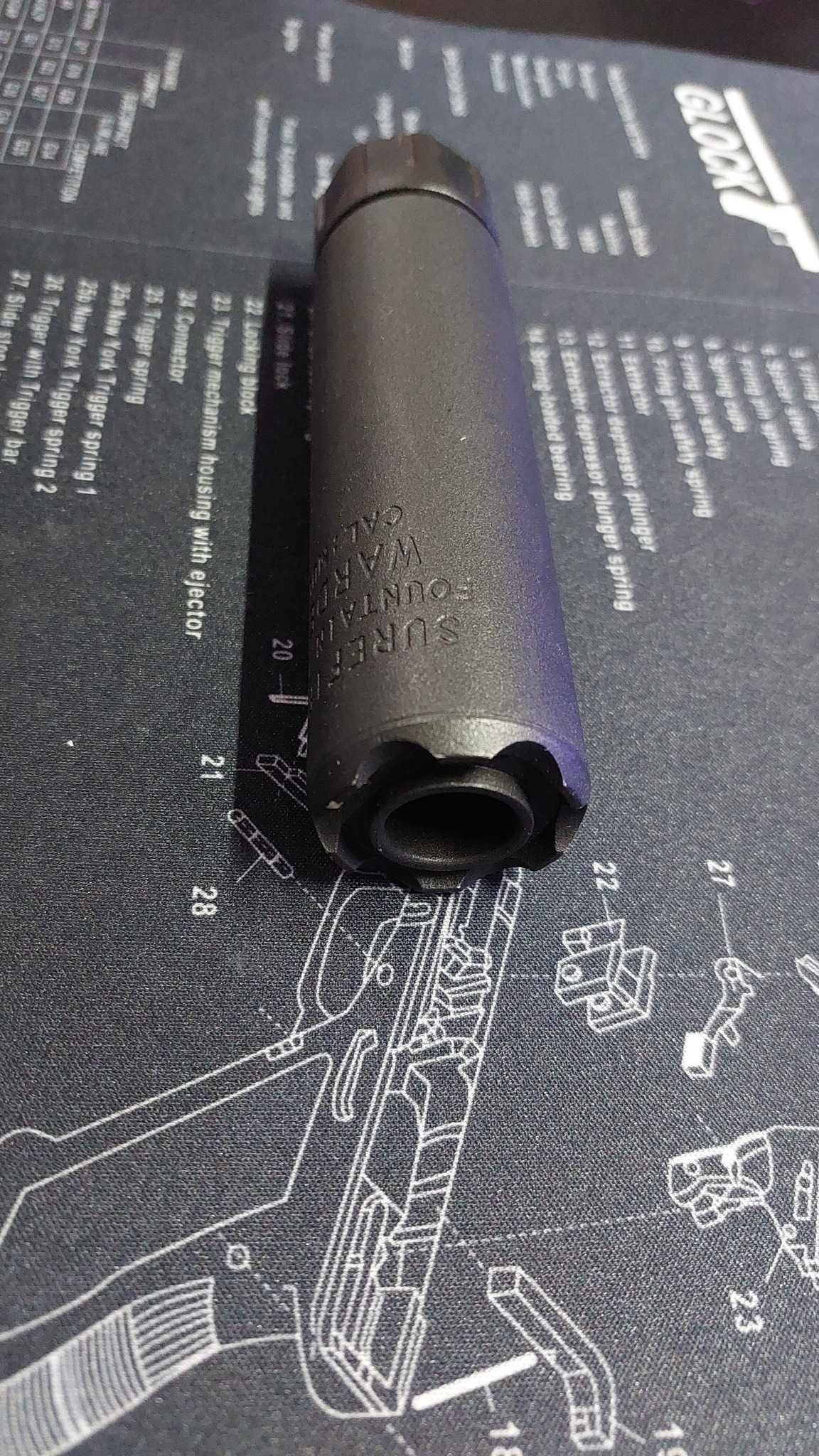 [Airsoft] Silenciador em metal para pintura legal