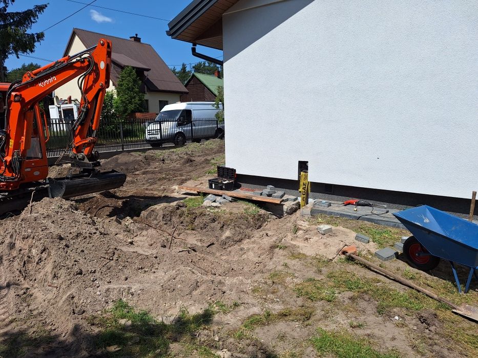 usługi koparką mini koparką wykopy budowa dróg kamieńczyk łochów urle