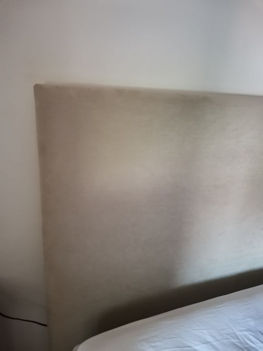 Cama de casal saumier, colchão, cabeceira e colcha