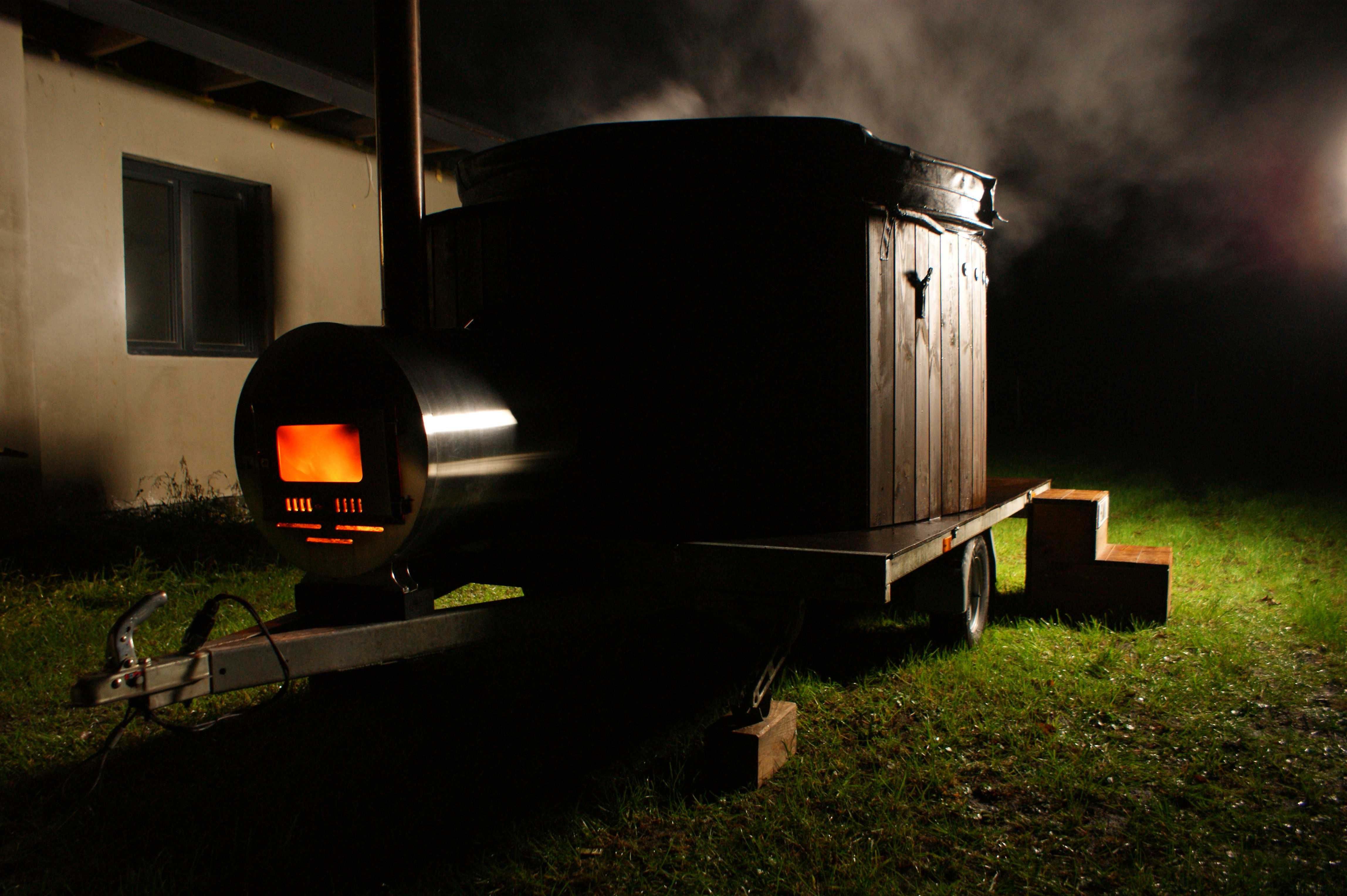 Mobilna balia jacuzzi z hydromasażem bania spa ogrodowe mobilnespa