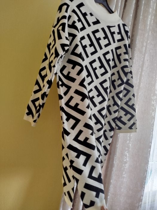 Нарядна туніка для стильної панянки