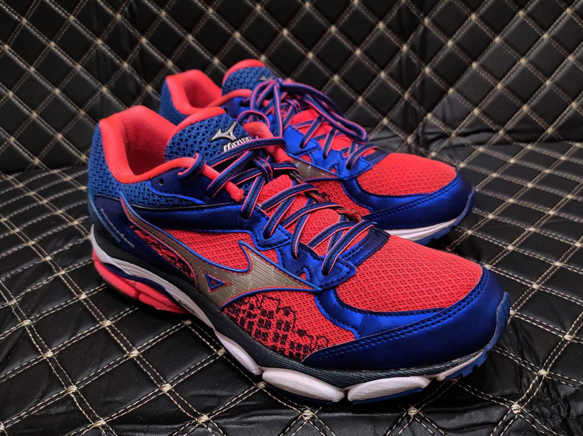 Кроси Mizuno Wave Ultima 8 (Amsterdam LIMIT). Оригінал - 40.5 (26.5см)