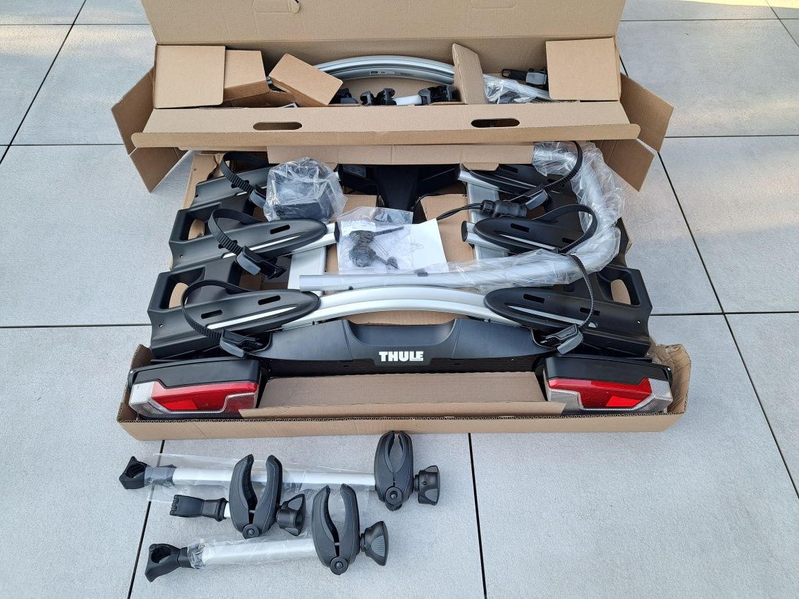 Bagażnik Thule VeloCompact  na 4 rowery z Nowy