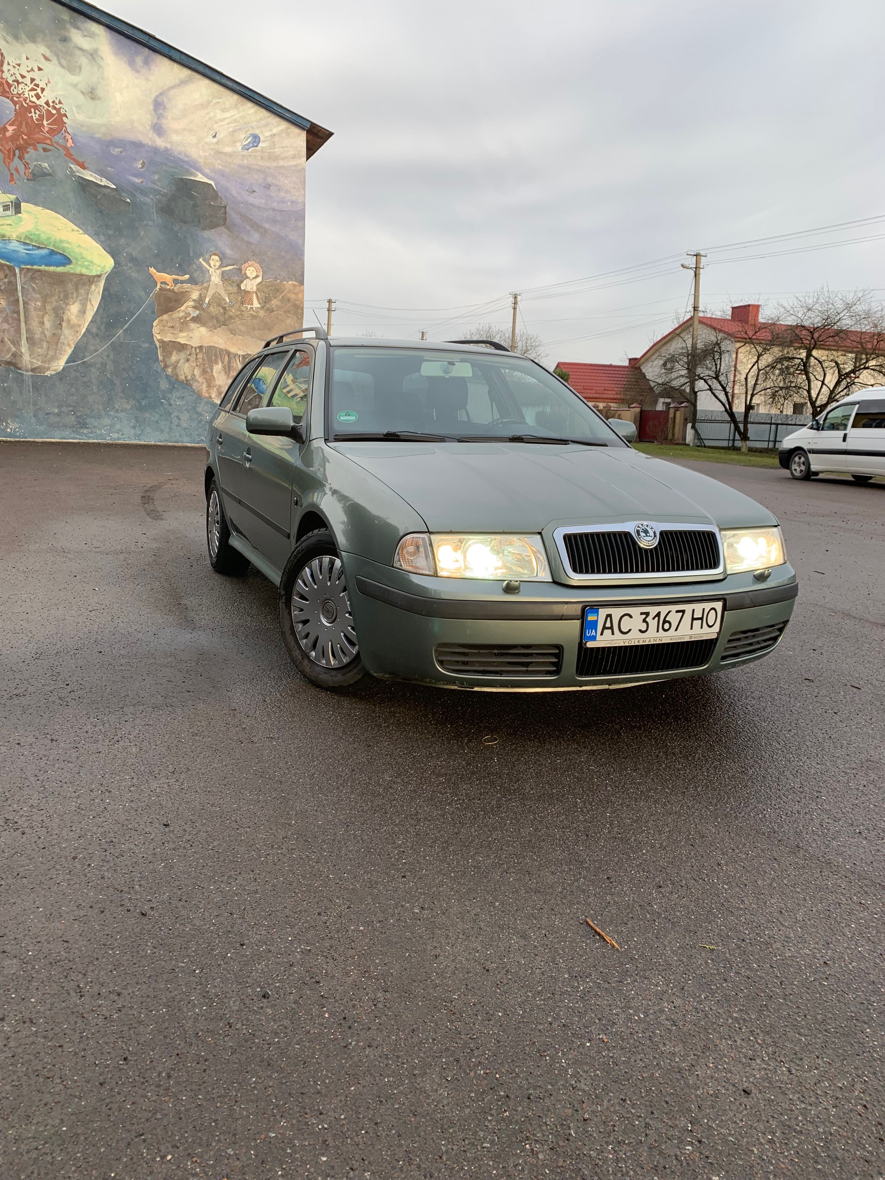 Skoda Octavia 2003 1.6 бензин