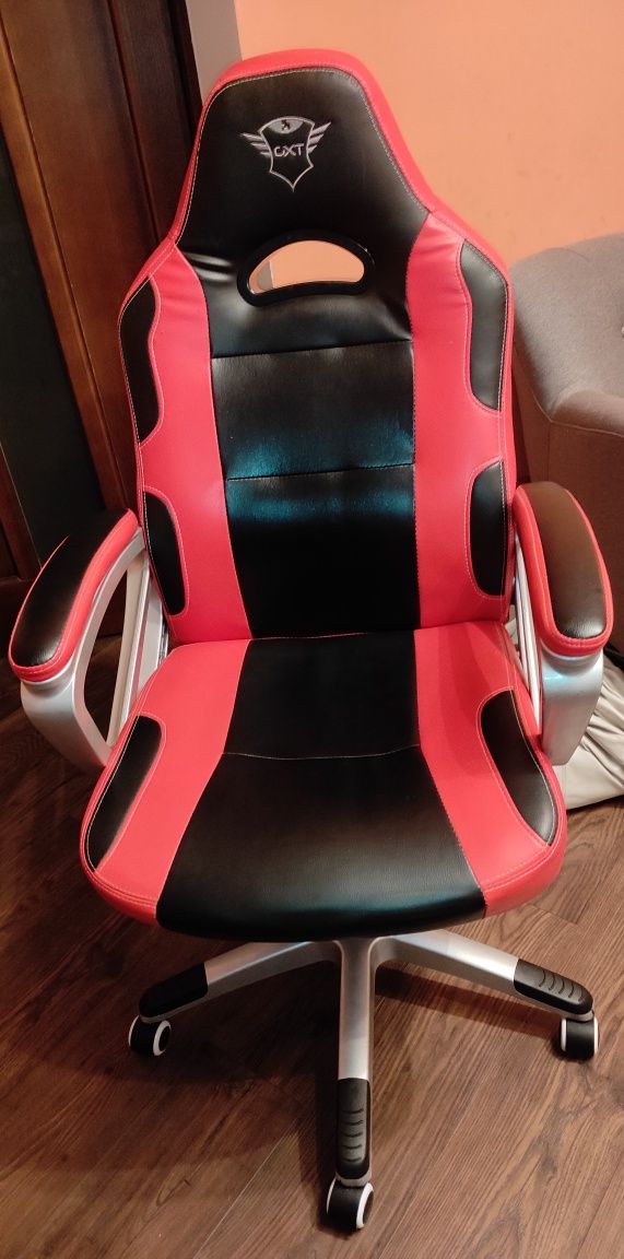 Комп'ютерне ігрове крісло trust 705 RYON Gaming Chair