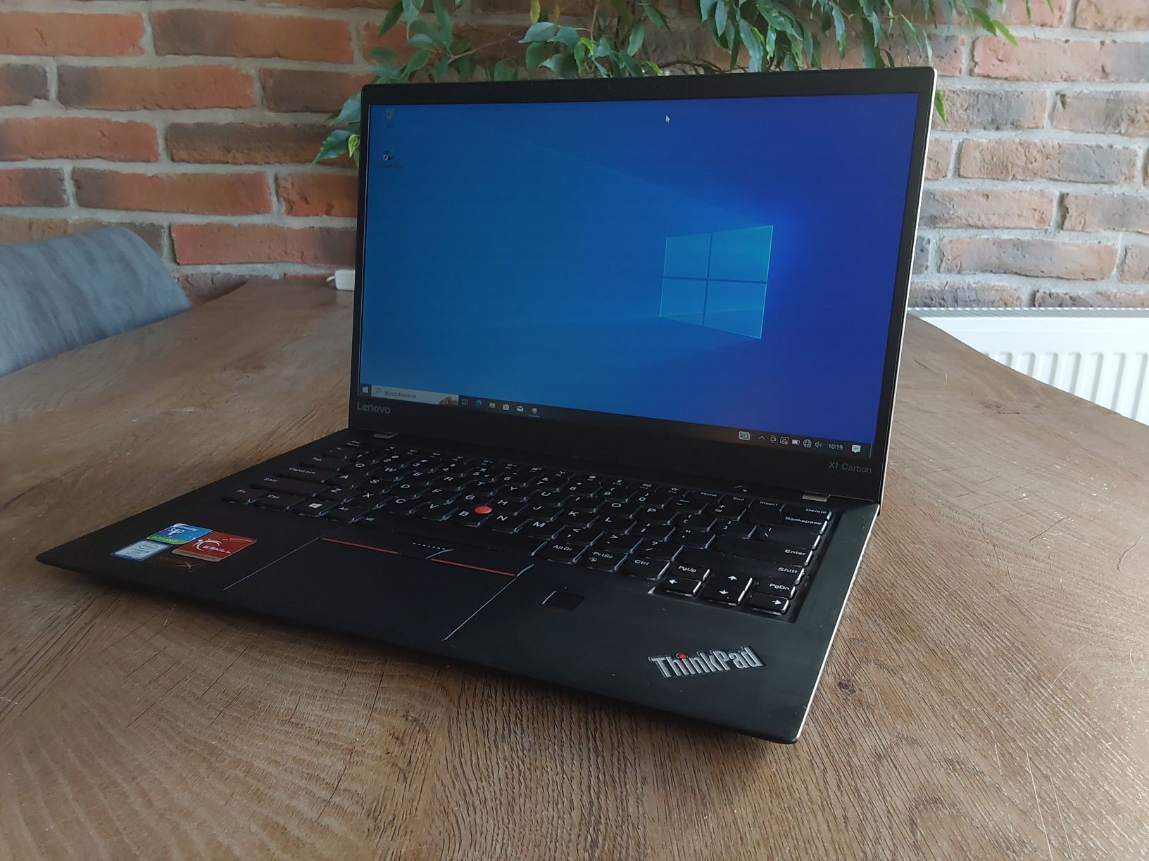 Laptop Lenovo ThinkPad X1 Carbon i5-7300U CPU 2,6GHz, 8 GB ram, 256 GB