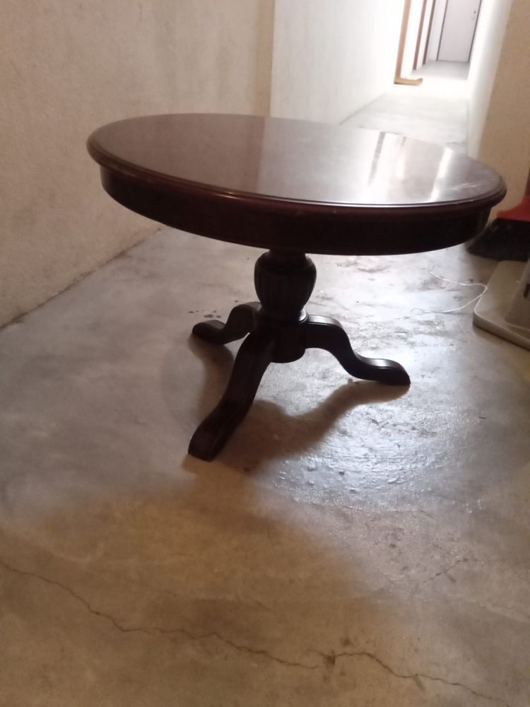 Mesa de Centro em Mogno