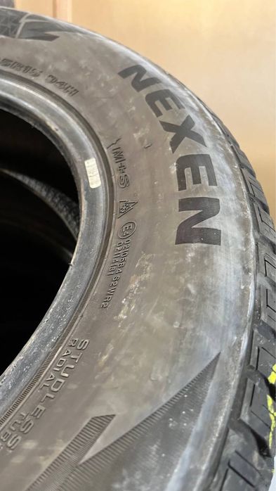 Пара зимової гуми Nexen 205/65/15 , 2022 року