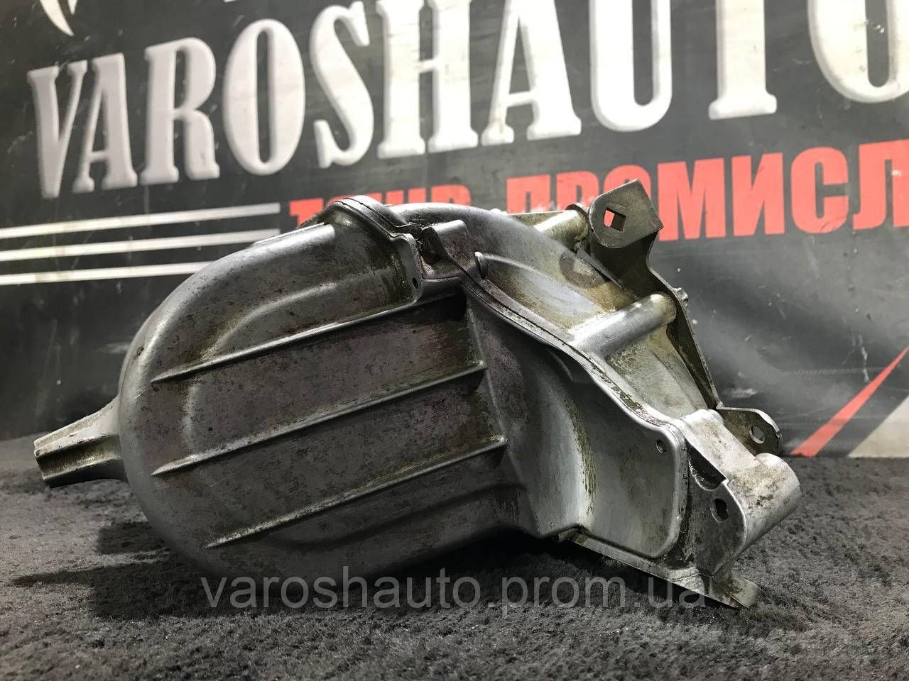 Колектор впускний метал 1.4/1.6 16V Opel Astra G/Zafira A 90530852 536