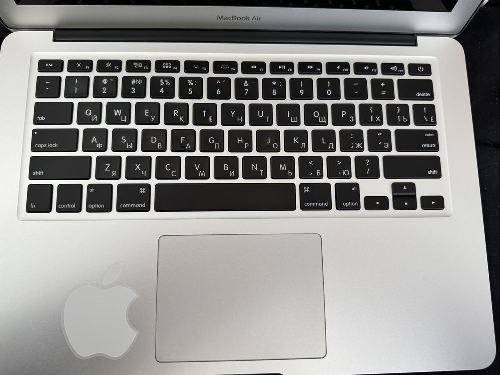 MacBook Air 13” 2014  i5/4/128gb