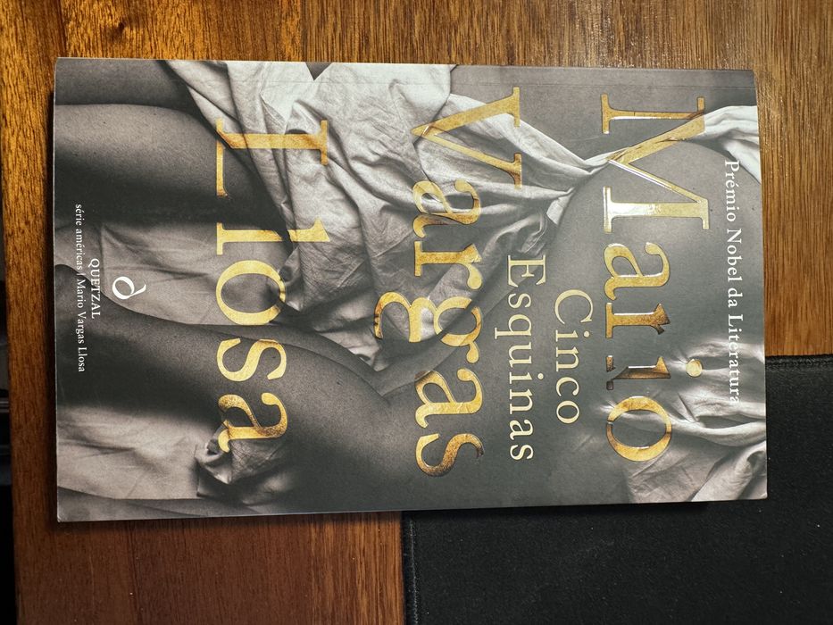 Livro cinco esquinas